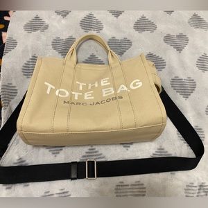 Marc Jacobs The Tote Bag Medium Beige